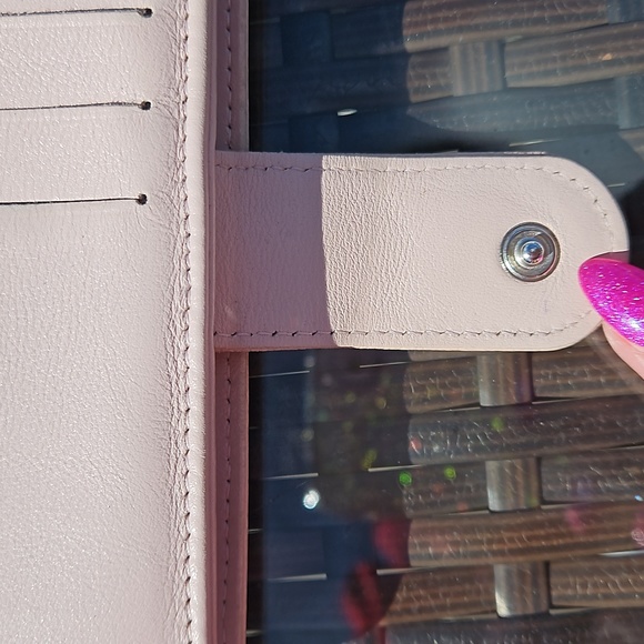 CHANEL Pink Caviar Leather Bifold Wallet Silver CC Zip - Picture 13 of 16